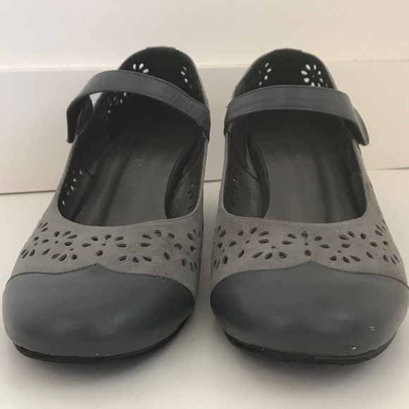 RENATA DONATI Mary Jane Kitten Heel Pumps Leather Heels Gray Women’s Size EU39 - Picture 7 of 16